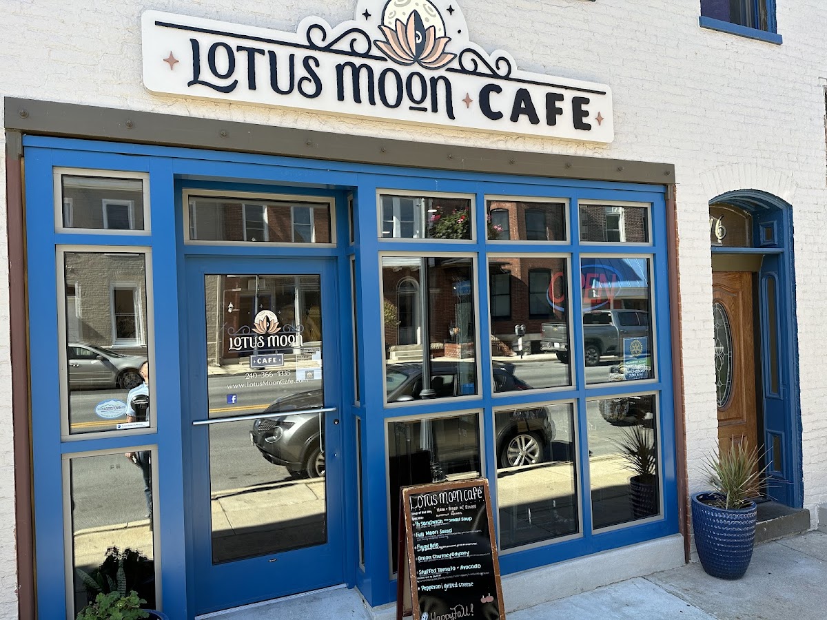 Lotus Moon Cafe